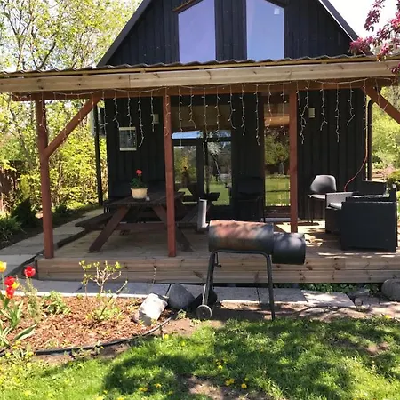 Brivdienu Maja Mierpilnai Gimenes Atputai Siltumnica Skulte  Exterior photo